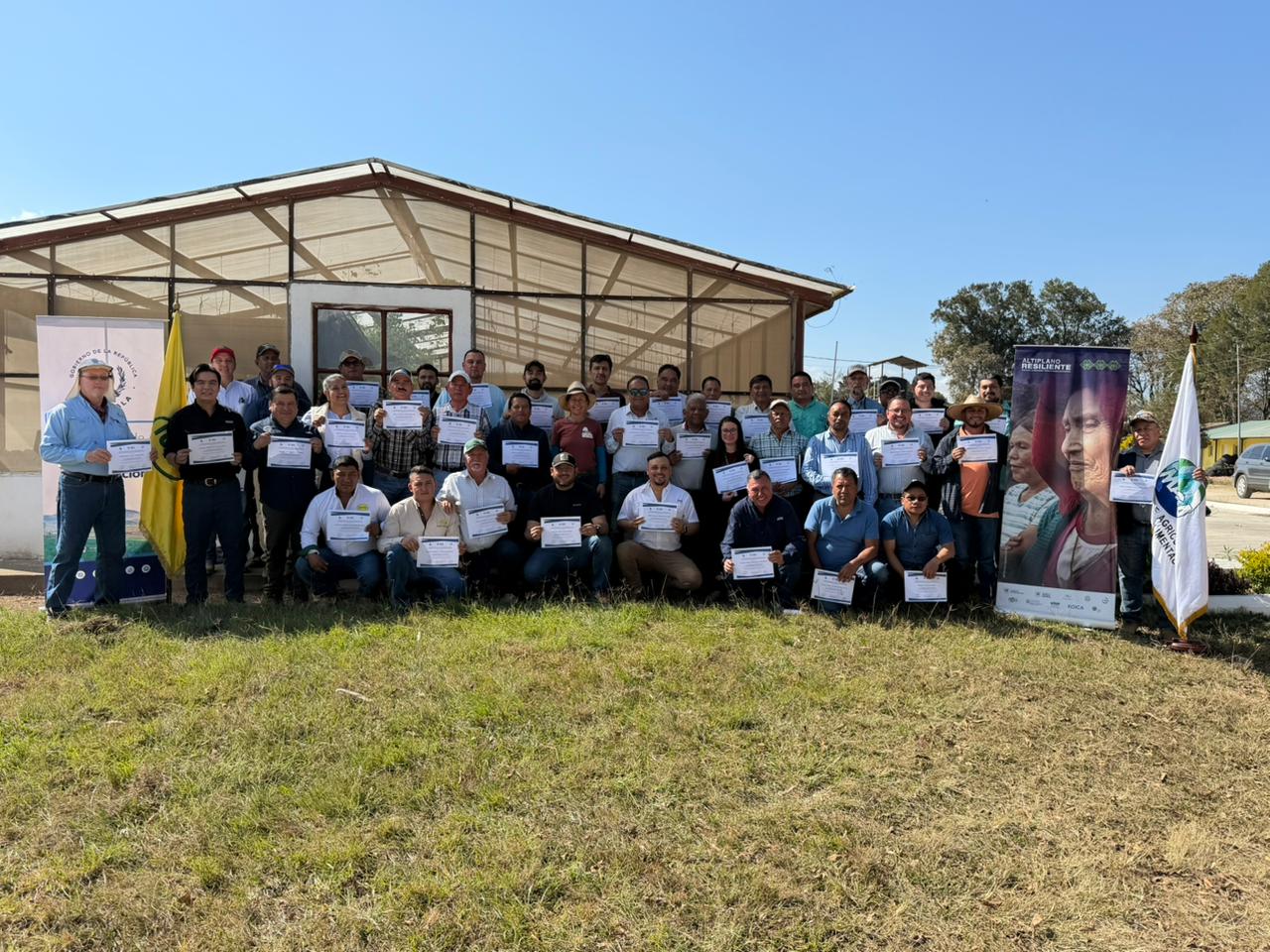 Capacitación sobre diseño hidrológico keyline para la cosecha de agua y tierras